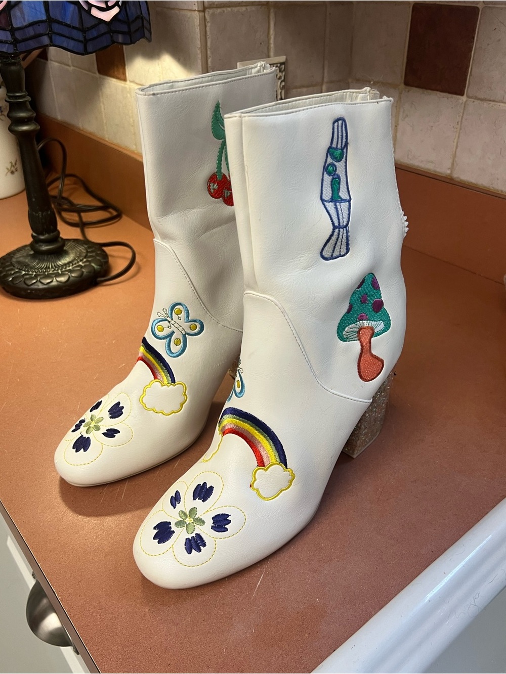YRU Diive BADDIE gogo boots